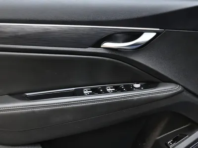 2022 Geely Tugella standard