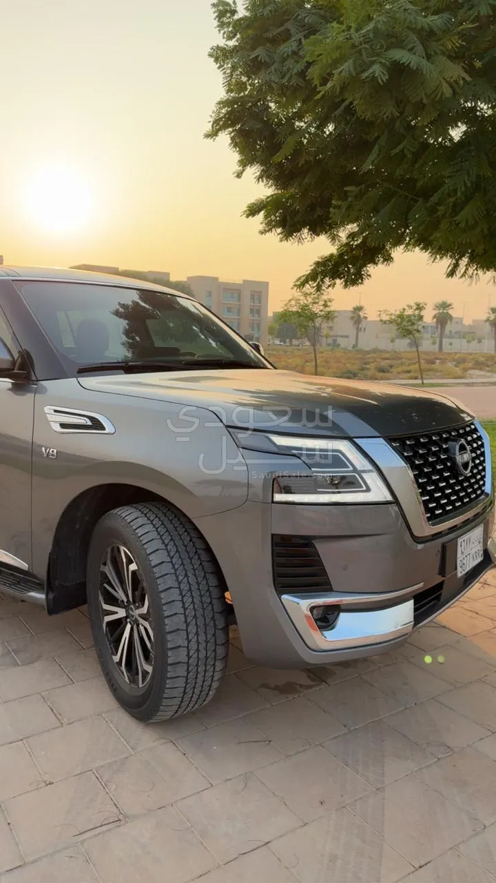 2023 Nissan Patrol Titanium