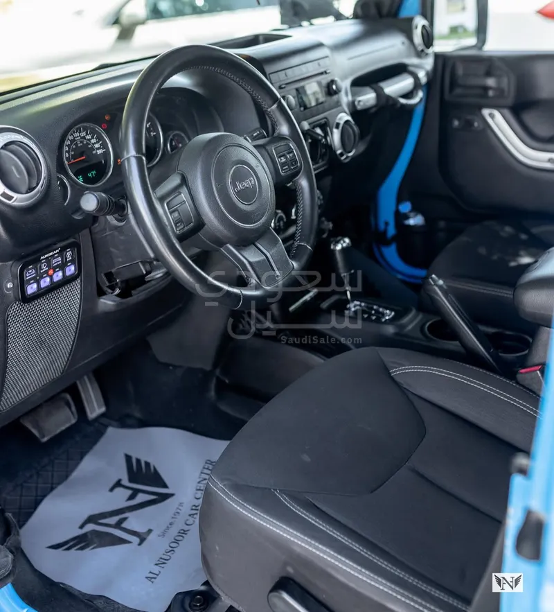 2013 Jeep Wrangler Sahara