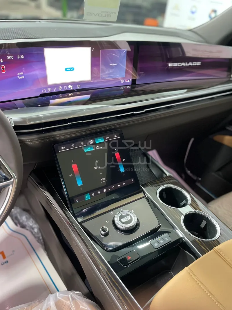 2025 Cadillac Escalade Premium