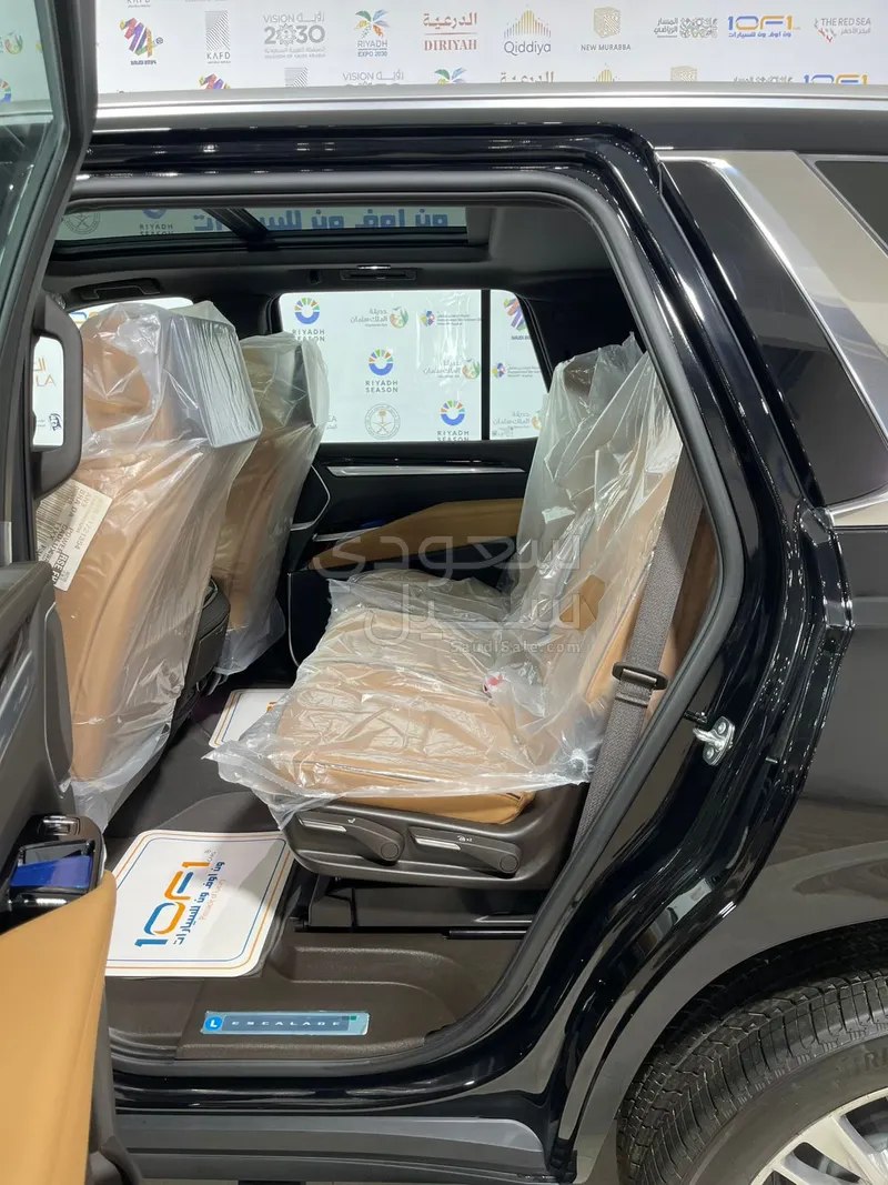 2025 Cadillac Escalade Premium