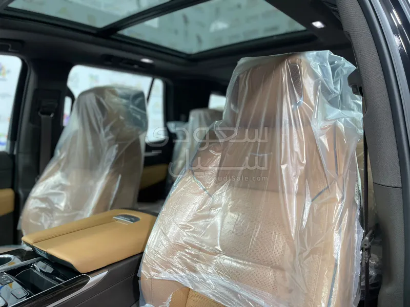 2025 Cadillac Escalade Premium