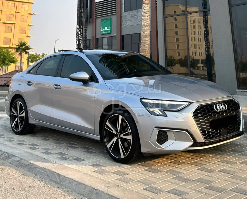 2023 اودي اي 3 30 تي اف اس اي
