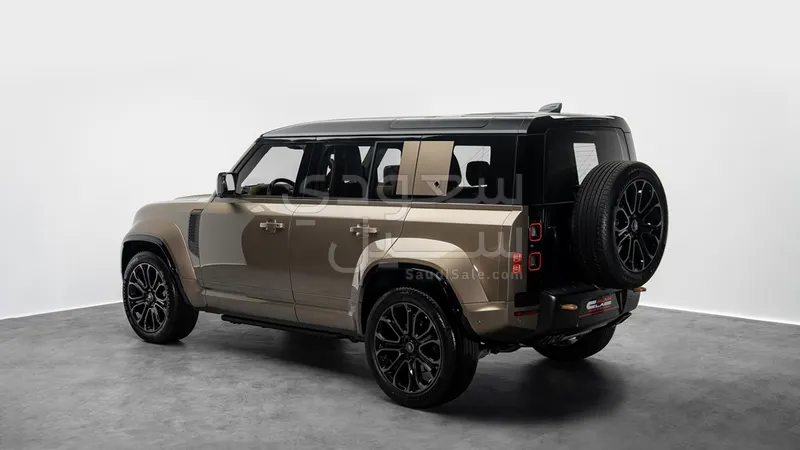 2025 Land Rover Defender Octa