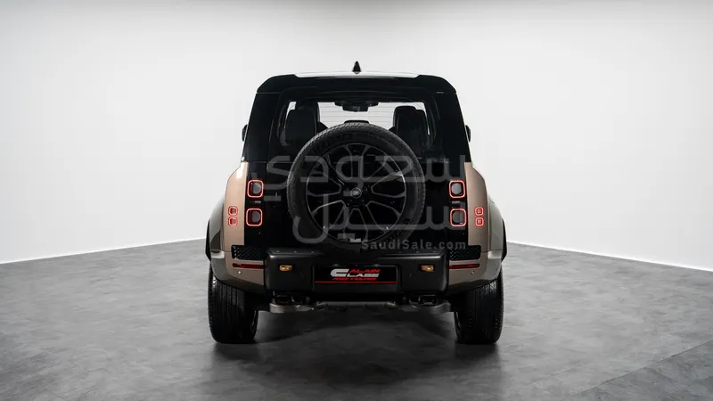 2025 Land Rover Defender Octa