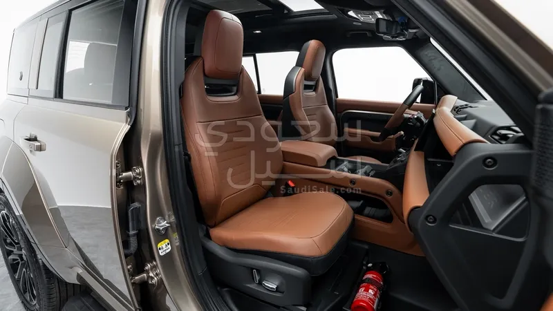 2025 Land Rover Defender Octa