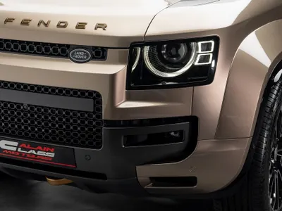 2025 Land Rover Defender Octa