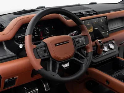 2025 Land Rover Defender Octa