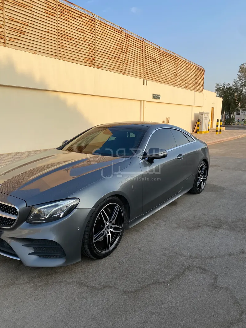 2019 Mercedes-Benz E 200
