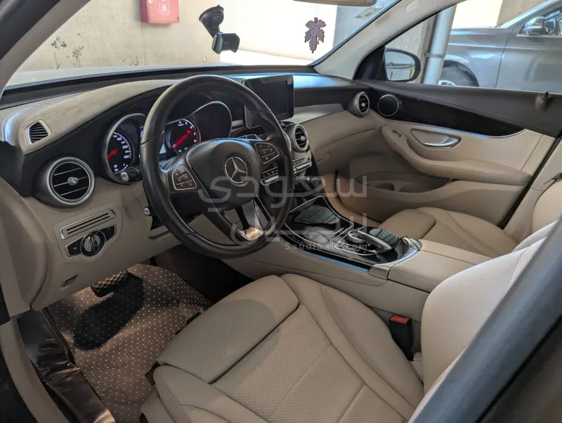 2018 Mercedes-Benz GLC 250