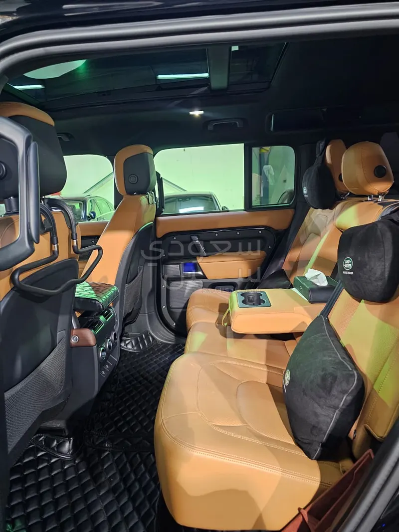 2024 Land Rover Defender X dynamic