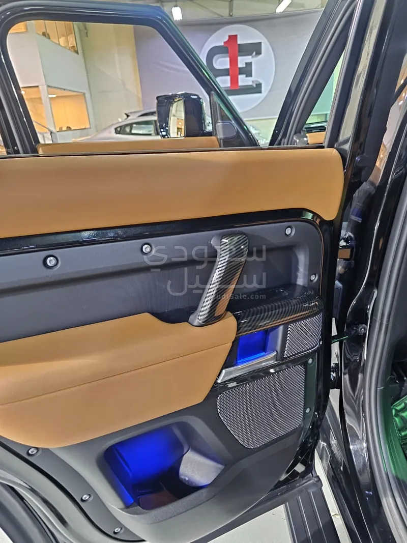 2024 Land Rover Defender X dynamic