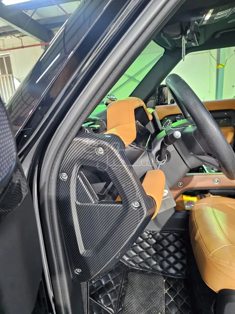 2024 Land Rover Defender X dynamic