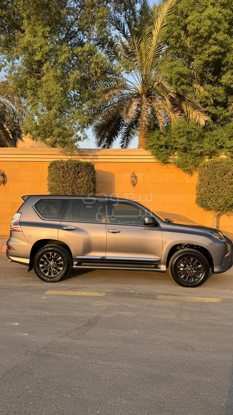 2023 Lexus GX 460