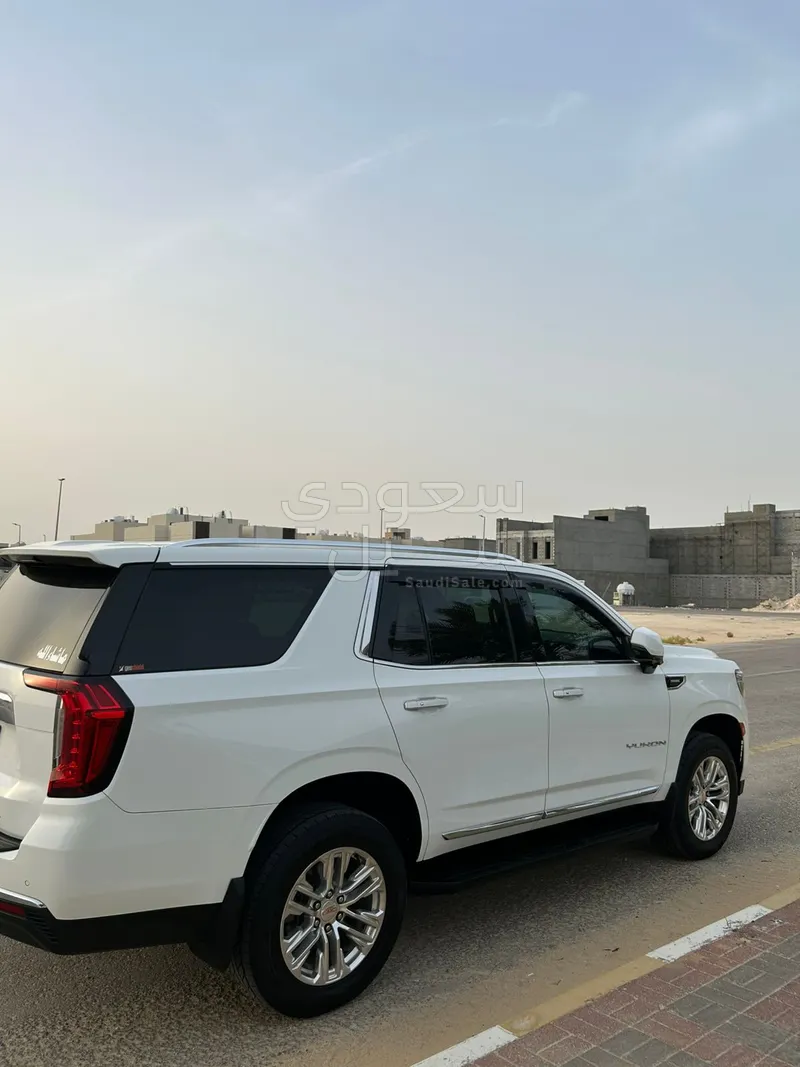 2022 جي ام سي يوكون اس ال تي