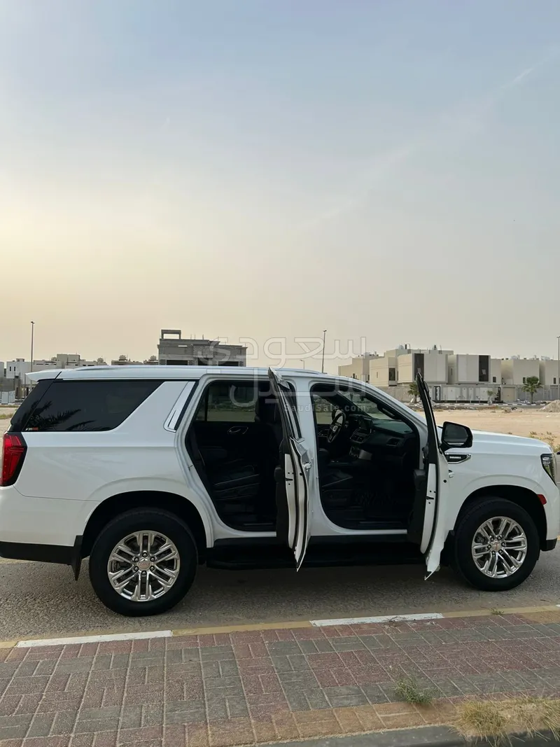 2022 جي ام سي يوكون اس ال تي