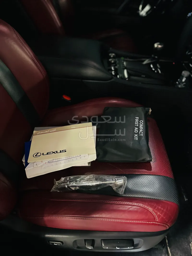 2018 Lexus LX 570 S