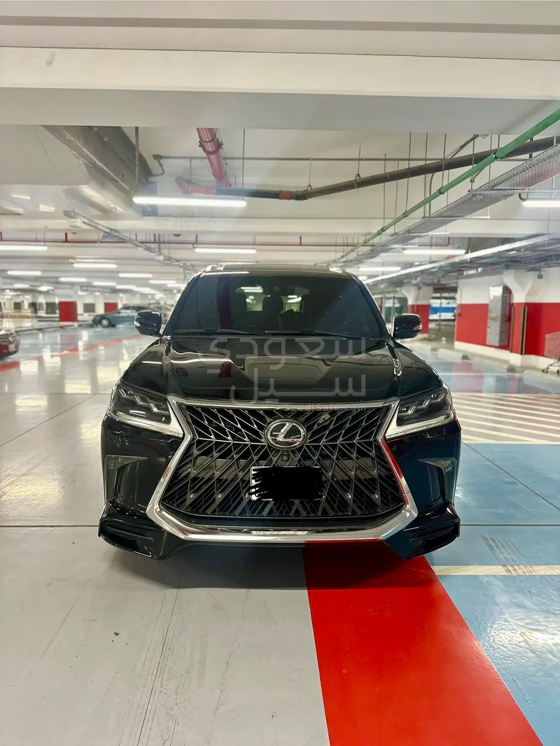 2018 Lexus LX 570 S
