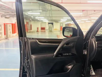 2018 Lexus LX 570 S