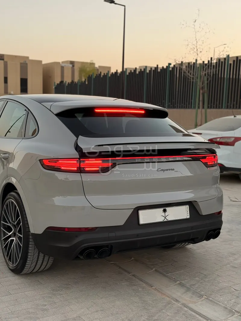 2023 بورش كايين بلاتينيوم اديشن