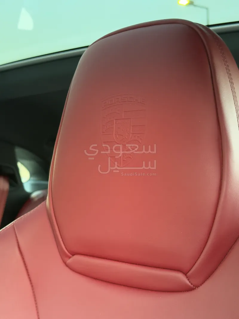 2023 بورش كايين بلاتينيوم اديشن