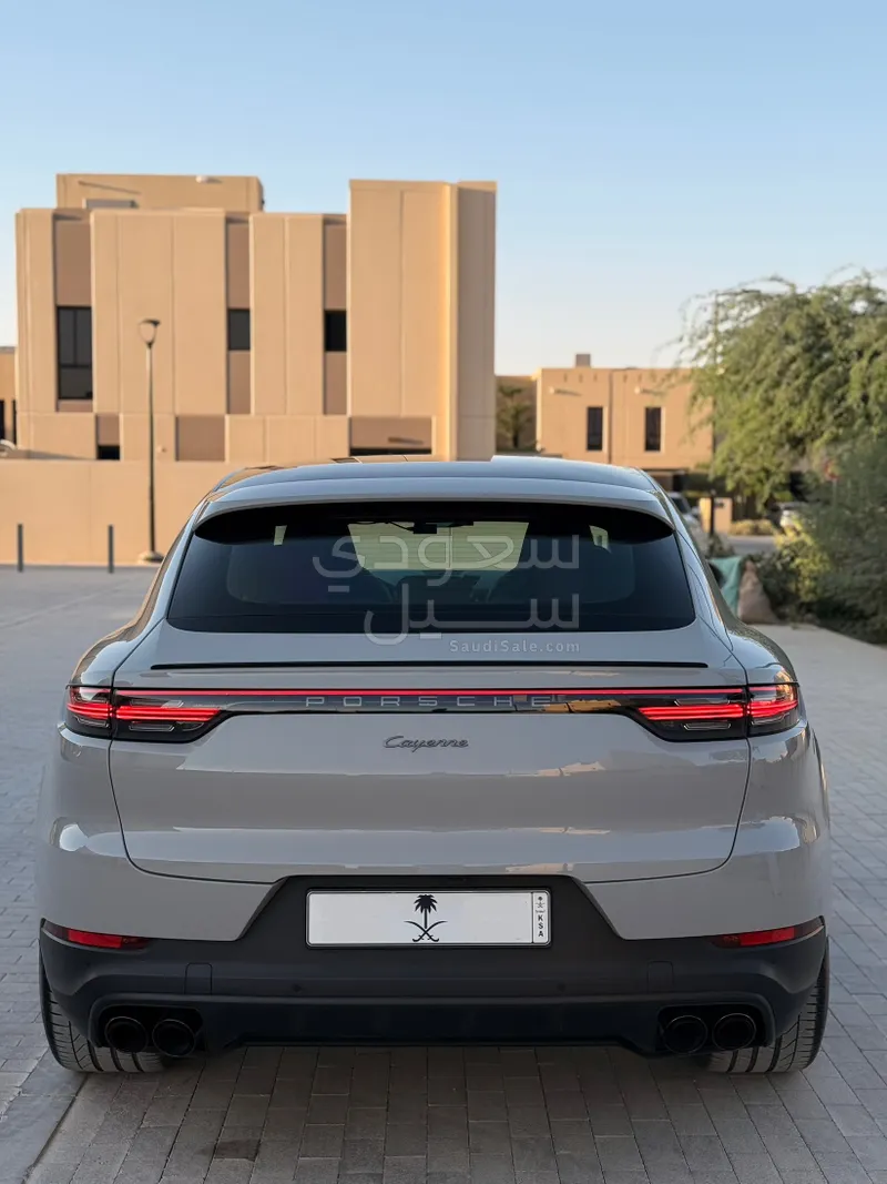 2023 بورش كايين بلاتينيوم اديشن