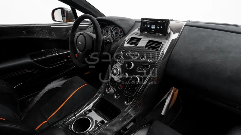 2016 Aston Martin Vantage V12