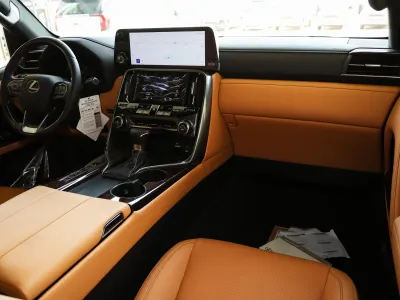 2025 Lexus LX 600