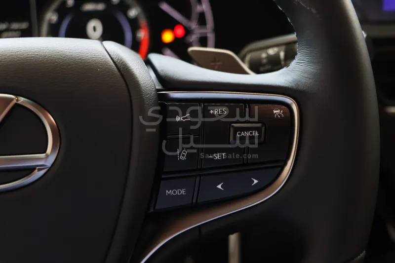 2025 Lexus ES 350 DD
