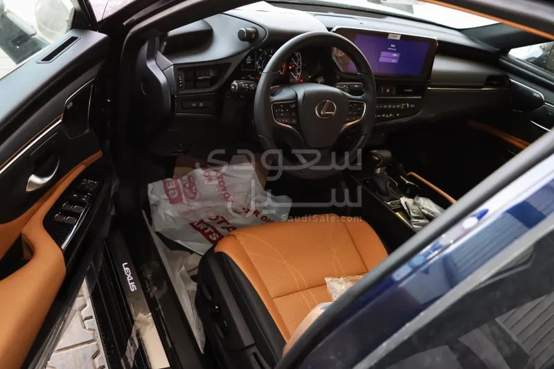 2025 Lexus ES 350 DD