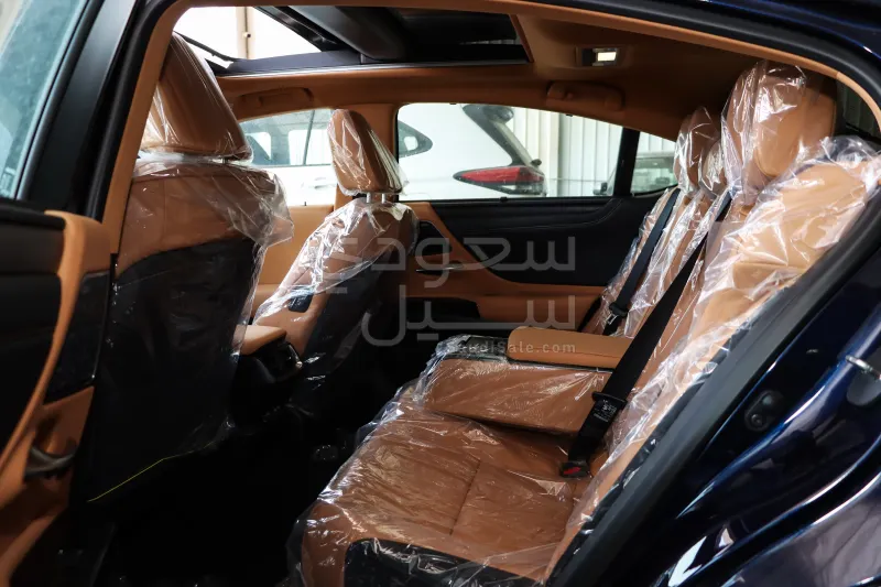 2025 Lexus ES 350 DD