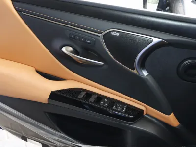 2025 Lexus ES 350 DD