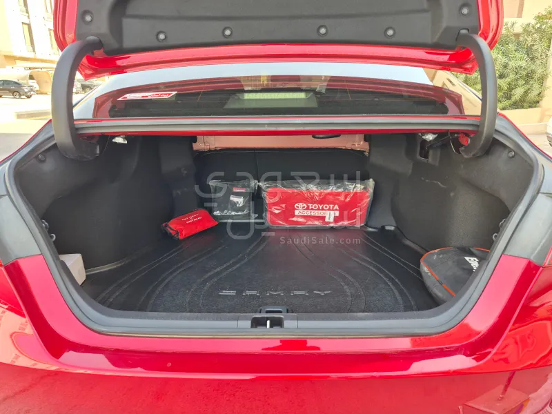 2023 تويوتا كامري اس اي