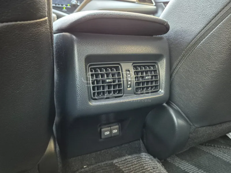 2023 تويوتا كامري اس اي