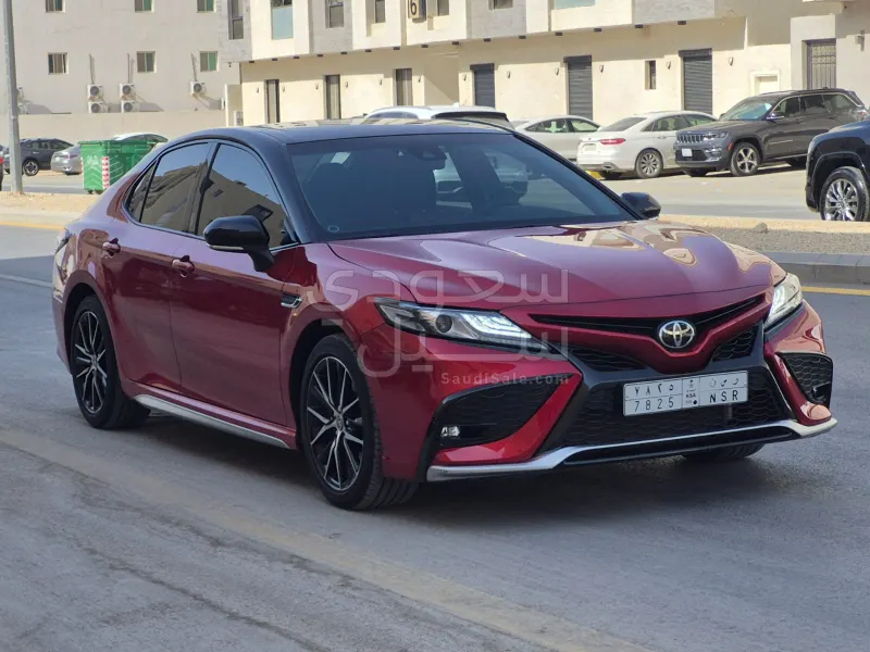 2023 تويوتا كامري اس اي