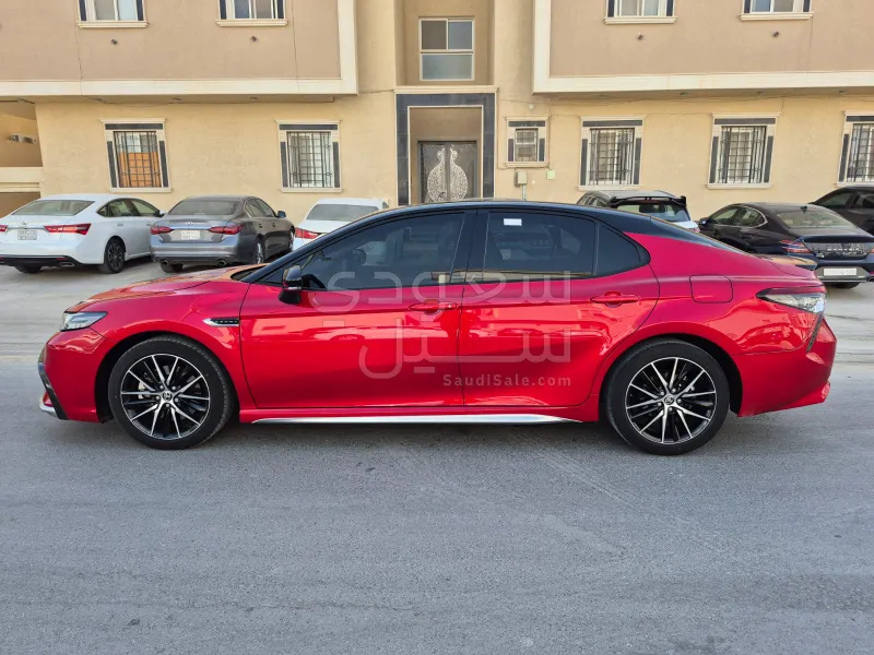 2023 تويوتا كامري اس اي