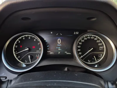 2023 تويوتا كامري اس اي