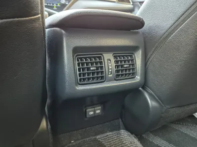 2023 تويوتا كامري اس اي