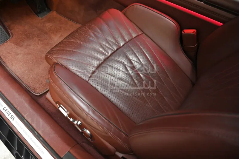 2023 Genesis G 90