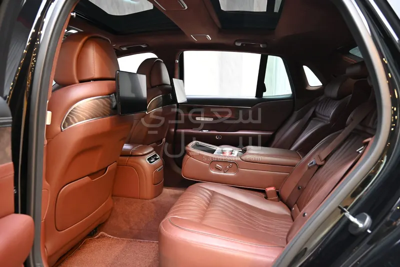 2023 Genesis G 90