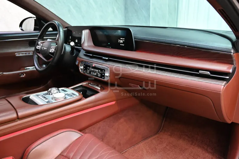 2023 Genesis G 90