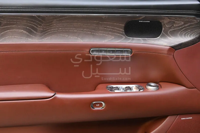 2023 Genesis G 90