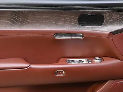 2023 Genesis G 90