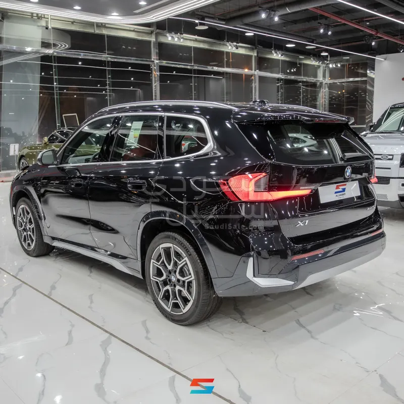 2024 BMW X Series 1