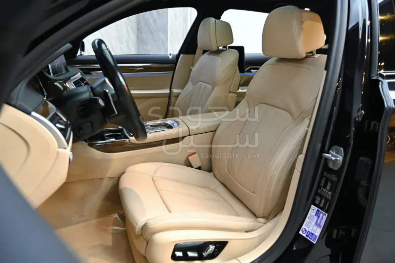 2019 BMW 7 Series 730Li