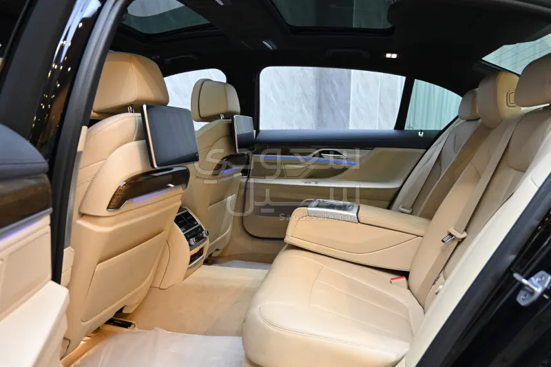 2019 BMW 7 Series 730Li