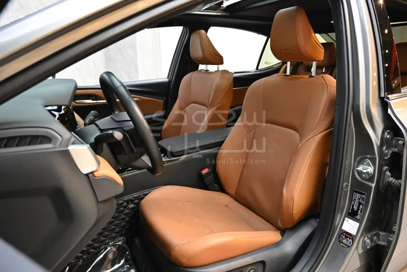 2025 Toyota Camry Lumiere