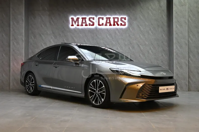 2025 Toyota Camry Lumiere