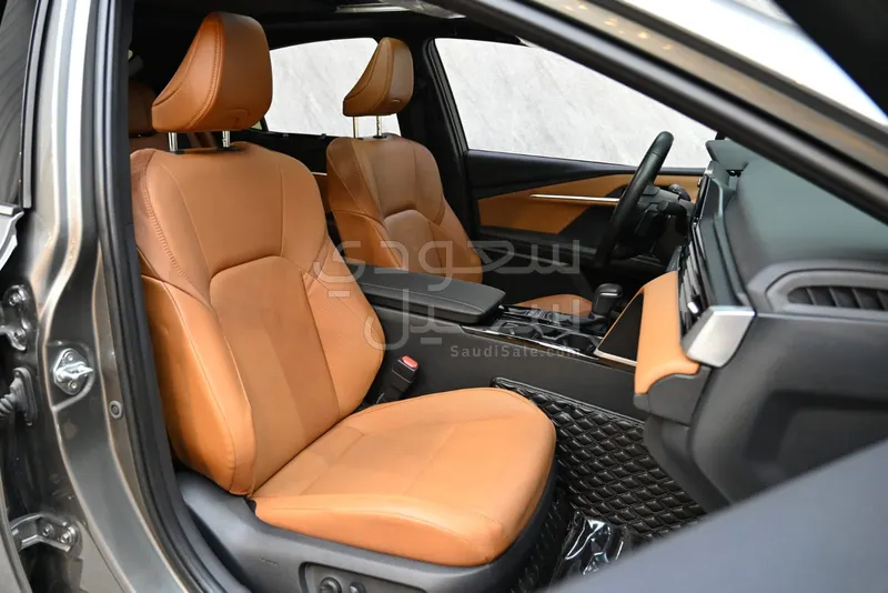 2025 Toyota Camry Lumiere