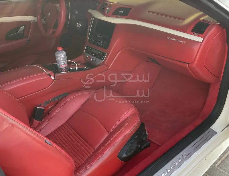 2010 مازيراتي جرانتوريزمو